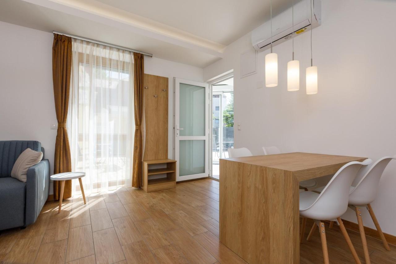 La Bella Centrum Apartmanok Piros/Sarga Hévíz Esterno foto