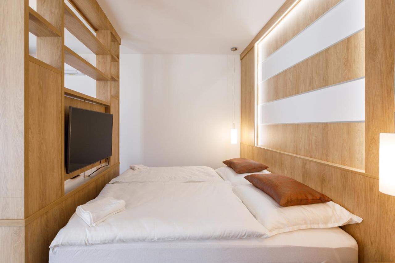 La Bella Centrum Apartmanok Piros/Sarga Hévíz Esterno foto