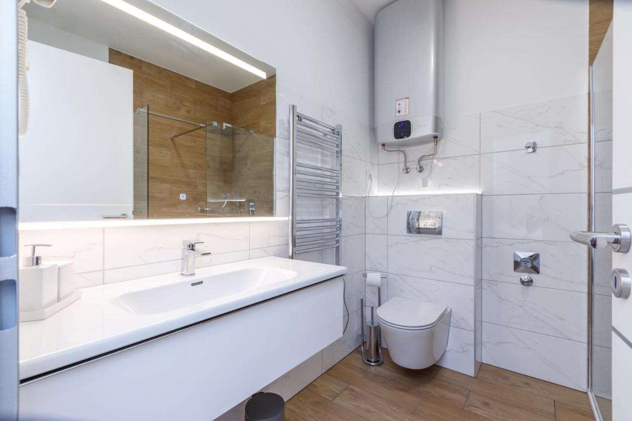 La Bella Centrum Apartmanok Piros/Sarga Hévíz Esterno foto